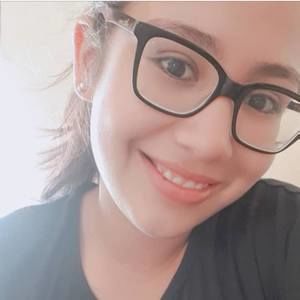 Meet your Posher, Carolina